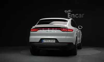 Porsche Cayenne 2021, 12497 км, за 63673.36 USD