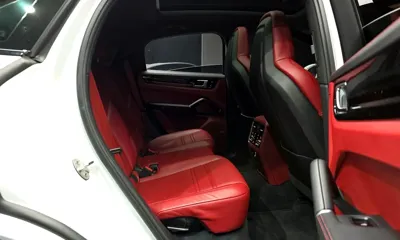 Porsche Cayenne 2021, 12497 км, за 63673.36 USD - фото 12
