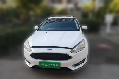 Ford Focus 2015, 55800 км, за 4129 USD