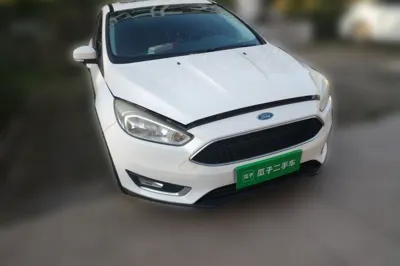 Ford Focus 2015, 55800 км, за 4129 USD