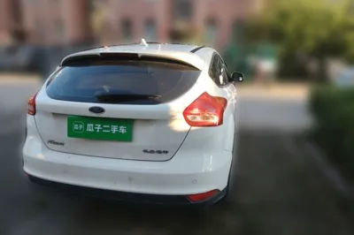 Ford Focus 2015, 55800 км, за 4129 USD