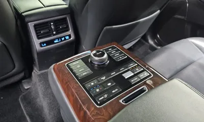 Hyundai Equus 2014, 190574 км, за 6114.47 USD - фото 19