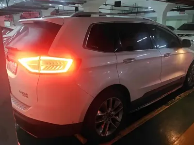 Ford Edge 2016, 81000 км, за 9929.2 USD