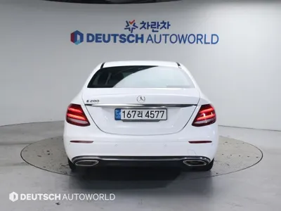 Mercedes-Benz E-Class 2017, 165800 км, за 9706.85 USD