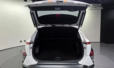 Hyundai Kona 2023, 30645 км, за 25352.65 USD - фото 20