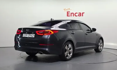 Kia K5 2015, 213771 км, за 3413.42 USD