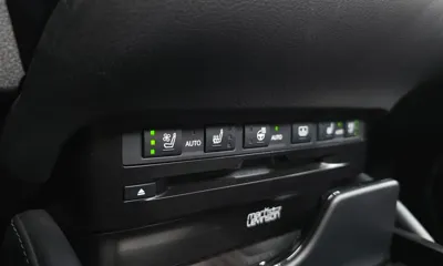Lexus ES 2019, 53972 км, за 20874.36 USD - фото 19
