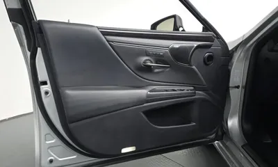 Lexus ES 2019, 53972 км, за 20874.36 USD - фото 24