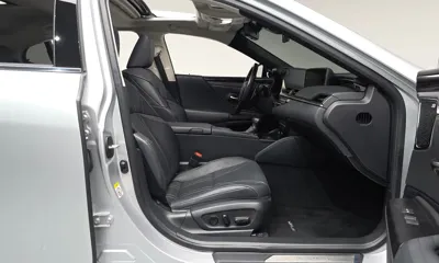 Lexus ES 2019, 53972 км, за 20874.36 USD - фото 26