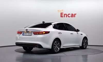 Kia K5 2017, 121651 км, за 6761.19 USD