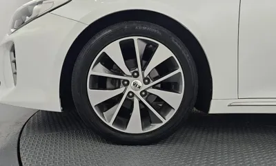 Kia K5 2017, 121651 км, за 6761.19 USD