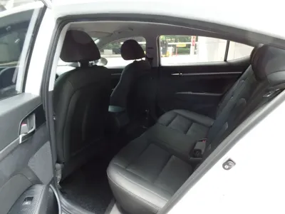 Hyundai Avante 2020, 76679 км, за 8730.47 USD - фото 13