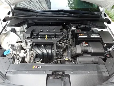Hyundai Avante 2020, 76679 км, за 8730.47 USD - фото 14