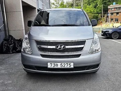 Hyundai Starex 2015, 117061 км, за 6370.67 USD