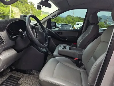 Hyundai Starex 2015, 117061 км, за 6370.67 USD - фото 8