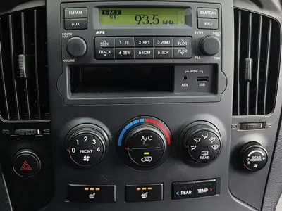 Hyundai Starex 2015, 117061 км, за 6370.67 USD - фото 15