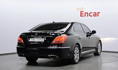 Hyundai Equus 2012, 142407 км, за 3633.96 USD