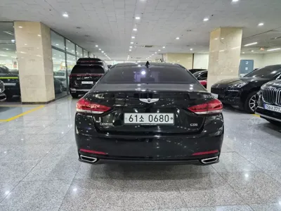 Hyundai Genesis 2016, 141643 км, за 5990.75 USD