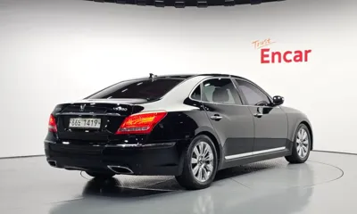 Hyundai Equus 2012, 128966 км, за 4466.63 USD