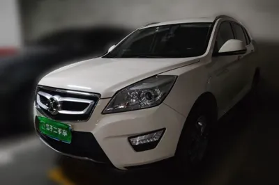 BAIC Senova X65 · 2015 год