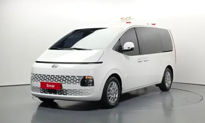 Hyundai Staria · 2022 год