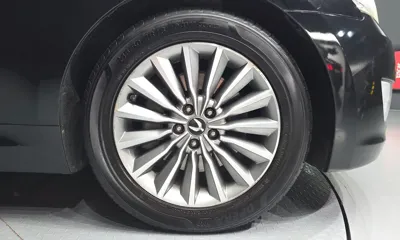 Hyundai Equus 2015, 179290 км, за 4594.98 USD