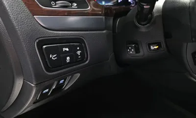Hyundai Equus 2015, 179290 км, за 4594.98 USD - фото 18