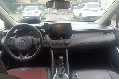 Toyota Corolla Cross 2022, 51600 км, за 12571 USD - фото 15