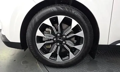 Kia Canival 2021, 76055 км, за 18721.96 USD