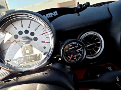 MINI Coupe 2012, 142312 км, за 4923.2 USD - фото 12