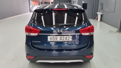 Kia Carens 2017, 158334 км, за 5730.28 USD