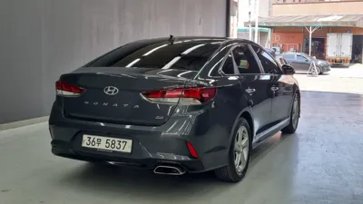 Hyundai Sonata 2018, 135122 км, за 7870.55 USD