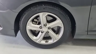 Hyundai Sonata 2018, 135122 км, за 7870.55 USD