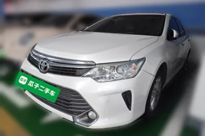 Toyota Camry · 2015 год