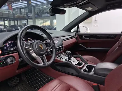 Porsche Cayenne Hybrid 2020, 48300 км, за 53707.02 USD
