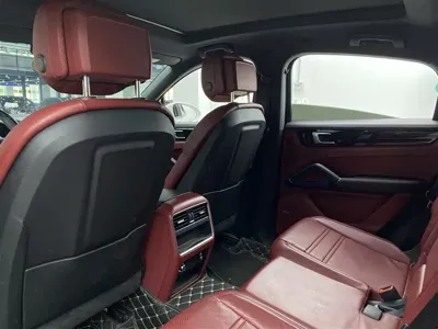 Porsche Cayenne Hybrid 2020, 48300 км, за 53707.02 USD - фото 6