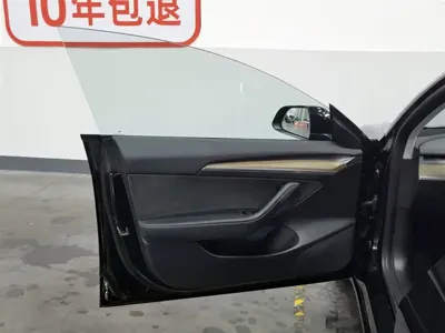 Tesla Model 3 2023, 36800 км, за 21320.95 USD - фото 8