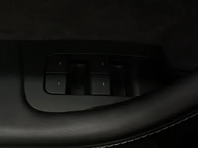 Tesla Model 3 2023, 36800 км, за 21320.95 USD - фото 9
