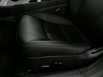 Tesla Model 3 2023, 36800 км, за 21320.95 USD - фото 20
