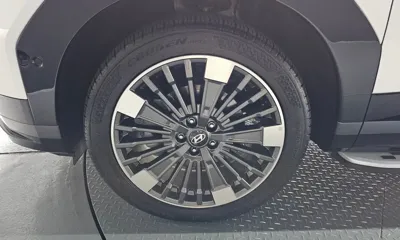 Hyundai Santafe 2025, 16754 км, за 32985.22 USD