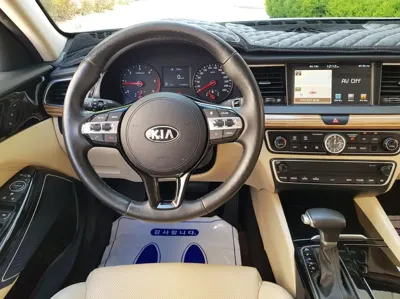 Kia K7 2016, 210000 км, за 6411.96 USD