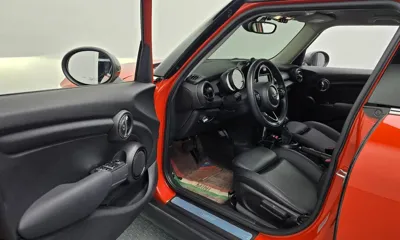 MINI Cooper 2019, 88784 км, за 7296.42 USD - фото 10