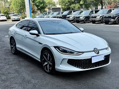 Volkswagen Lamando 2022, 16000 км, за 7125.66 USD