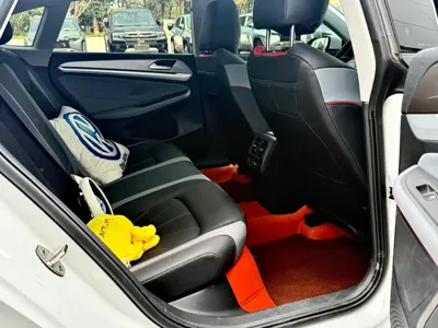 Volkswagen Lamando 2022, 16000 км, за 7125.66 USD - фото 10