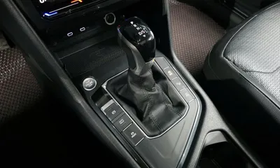 Volkswagen Tiguan 2021, 80208 км, за 19337.73 USD - фото 9