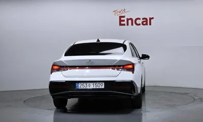 Hyundai Avante 2024, 51704 км, за 12552.89 USD
