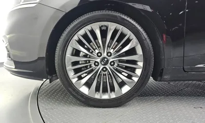 Kia K7 2017, 66861 км, за 11192.04 USD