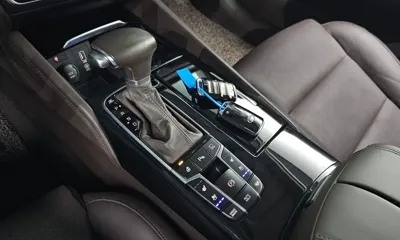 Kia K7 2017, 66861 км, за 11192.04 USD - фото 9