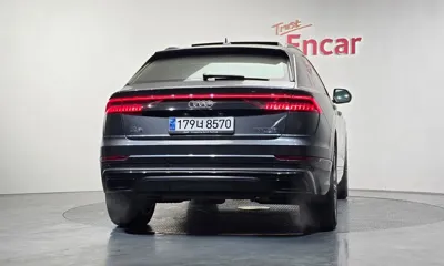 Audi Q8 2021, 75535 км, за 36872.98 USD