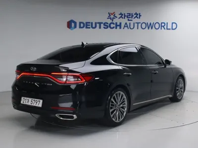 Hyundai Grandeur 2017, 97063 км, за 9641.7 USD